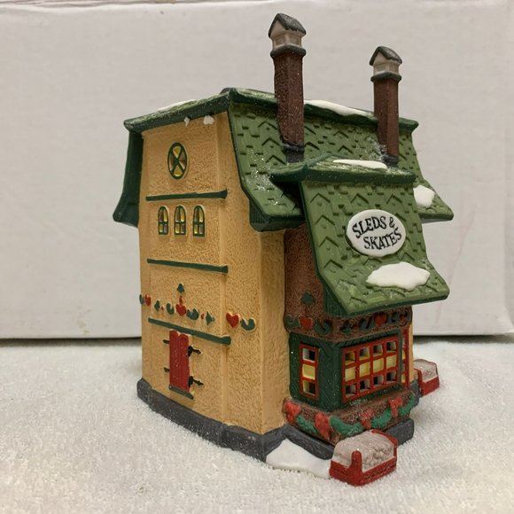COPY - Dept 56 Elfie's Sleds & Skates North Pole Village Lighted Christmas Buil… - Picture 10 of 12